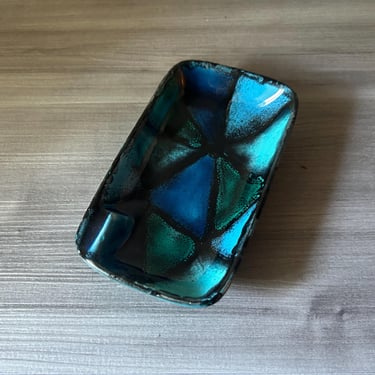 Vintage Italian Bitossi Aldo Londi Vetrata Pattern small ashtray in shades of blue and turquoise 