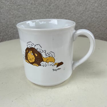 Vintage coffee mug kitsch lion with sheep lambs humor by Recycled Paper Products Sandra Boynton series 