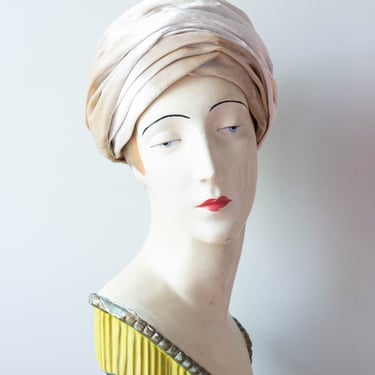 Elegant 1960's Christian Dior Oyster Pane' Velvet Turban