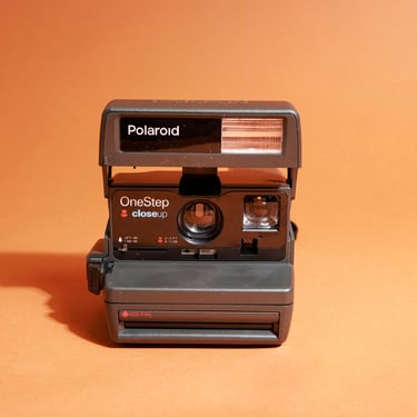 Vintage Black Onestep Closeup 600 Polaroid Instant Film Camera 