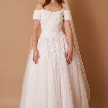 Guinevere Tulle Gown - S