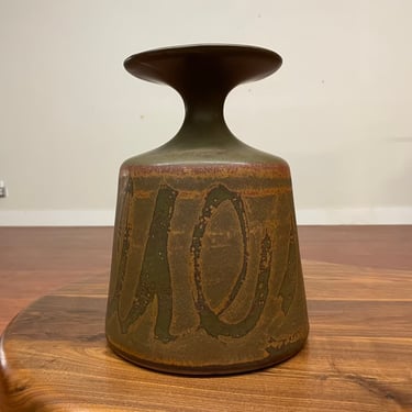 Robert Maxwell Mid-Century Wide Stoneware Vase- $350