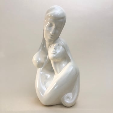 Vintage White Ceramic Lovers Statue, 80s Couple Love Embrace Sculpture, Man and Woman Art Object, Ivory Wedding, 1980s Aesthetic Home Decor 