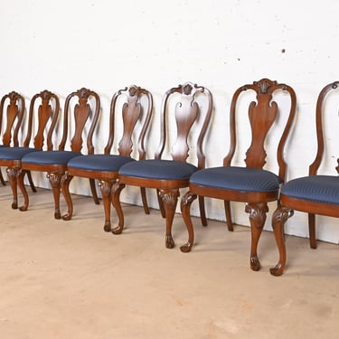 Ethan Allen Georgian Carved Mahogany Dining Chairs, Set of Eight