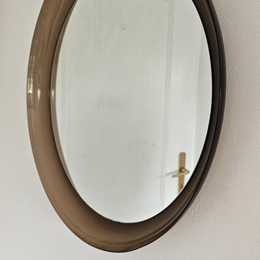 Mid Century Modern Round Acrylic Glass Wall Mirror,Vintage Mirror,Plastic Mirror,Makio Hasuike for Guzzini,Guzzini Mirror from 1970's,Retro 