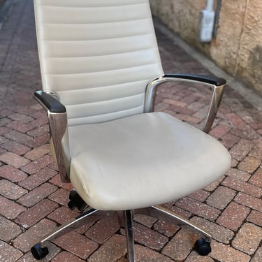 Pale Gray and Chrome Desk Chair