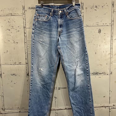 90s, Size 32x33 waist distressed light wash red tab Levi’s 550 made in USA levis relaxed fit  unisex 