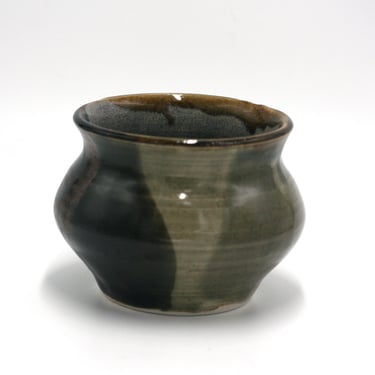 vintage art pottery planter or vase 