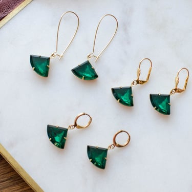 Art Deco green emerald crystal earrings, French earrings, green drop earrings, gift for her, September birthstone 