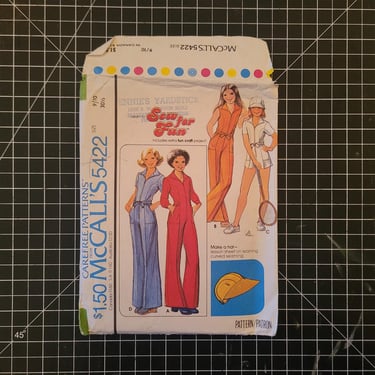 McCall's 5422 size 9/10, 1977 xs or small, 70s sewing pattern jumpsuit w/ zip up front, collar, and patch pockets, bell bottom pants 