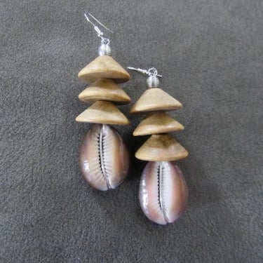 Chunky extra large cowrie shell pagoda earrings 