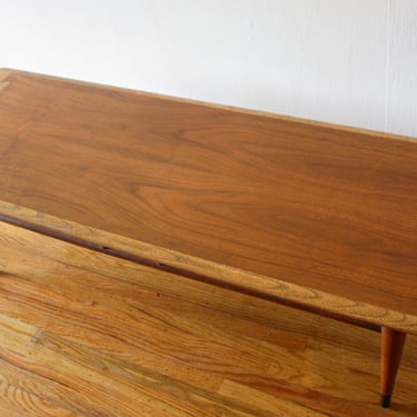 Mid Century Modern Lane Acclaim Coffee Table