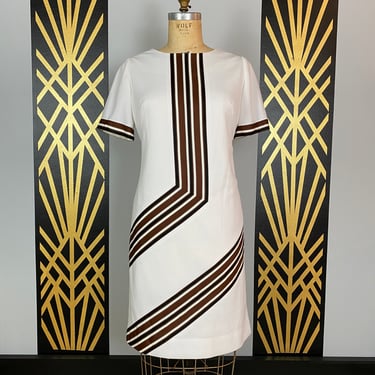 1960s shift dress, striped polyester, vintage 60s dress, mendel creation, size large, mod dress, white and black, zig zag, chevron, 40 bust 