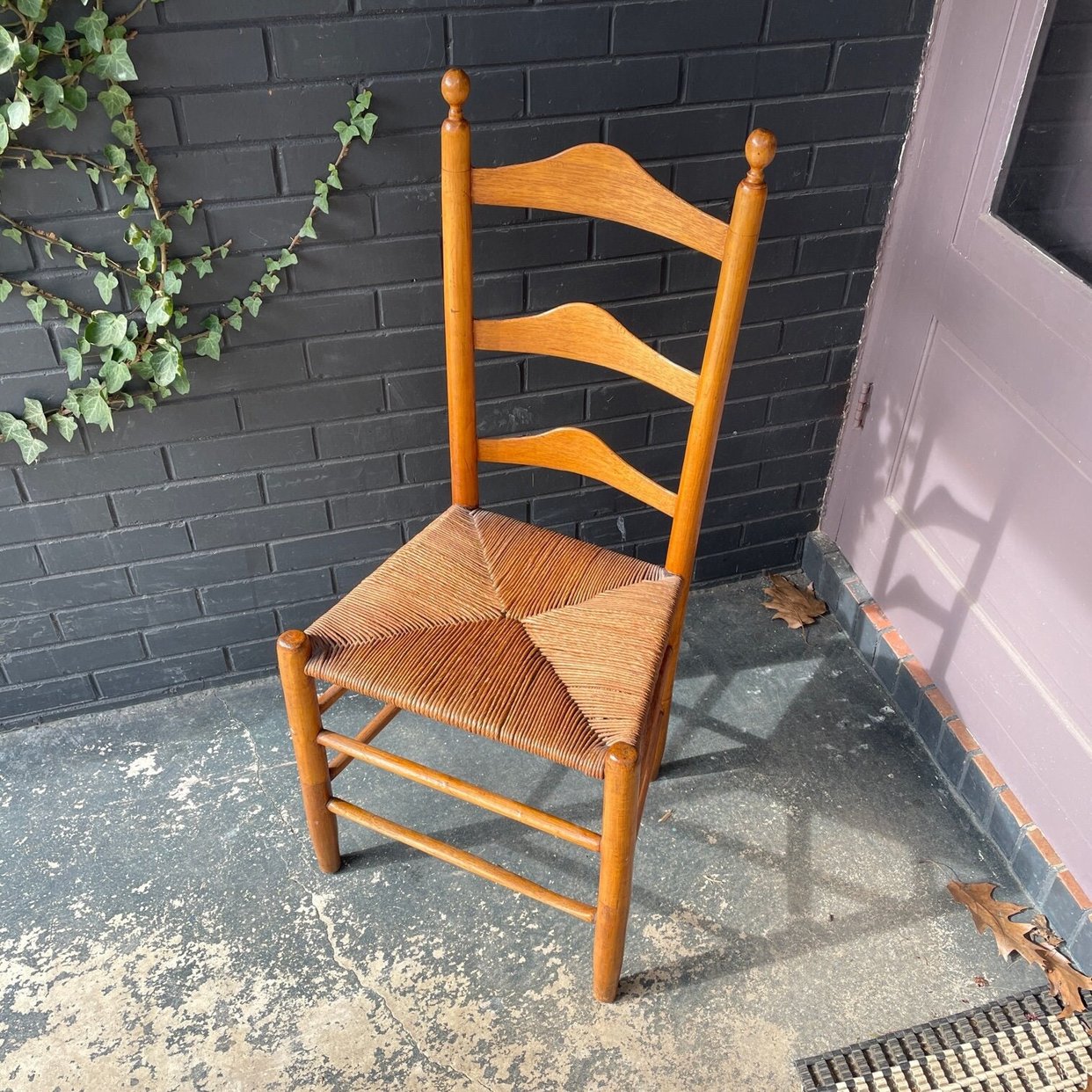 ダイニングチェア Vintage Fabric Wooden Chair 19th Century Ladder Back Chair Acorn Finials Rope | Brain