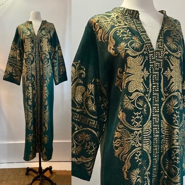 Vintage 70s GREEK Caftan / FOREST Green + GOLD Lurex Design / Maxi Kaftan / Hostess Dress 