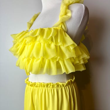 60’s sheer bright yellow nylon - chiffon ruffled 2 piece pj set Bralette & pantaloons ~ Ultra mod 1960’s Gogo groovy~ pajama party/ size M 