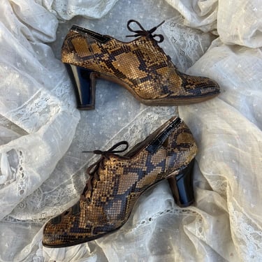 Antique 1920s Boa Constrictor Snake Skin Shoes High Heel Shoes Lace Up Vintage