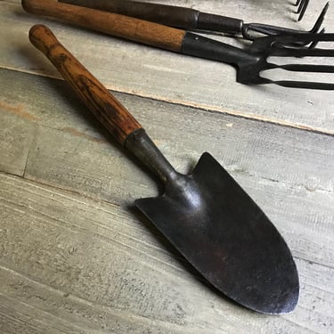 Wood Garden Trowel, Made in England, Iron Steel, Hand Tool, Planting Tool, Gardening Farmhouse 