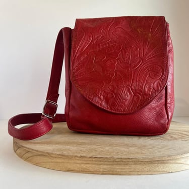 Vintage 90s Red Genuine Leather Floral Tooled Medium Crossbody Shoulder Bag 