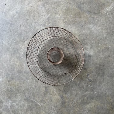 Vintage Round Crinkle Wire Kitchen Dish Drainer 