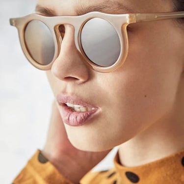 Lind Sunglasses in Malt - Carla Colour