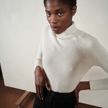 ALPACA TURTLENECK SWEATER | ecru