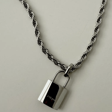 Love lock necklace