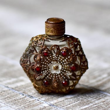 Antique  Glass Perfume Bottle Women Gift Metal Flowers Art Deco Perfume Glass 