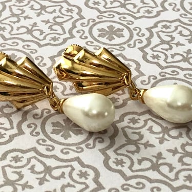 Beautiful Vintage Napier Screw On Dangle Pearl Shell Gold Plated Pair, Elegant Romantic Antique Earrings Jewellery. by LeChalet