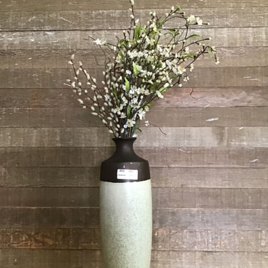 Pier 1 Faux Flower Arrangement Vase (Tacoma)