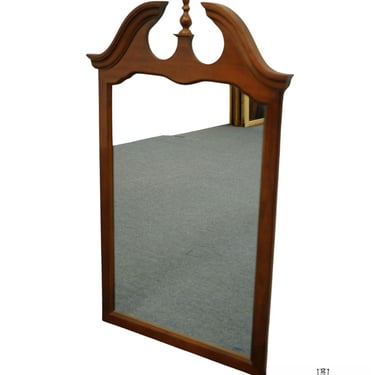 THOMASVILLE FURNITURE Winston Court Collection Solid Cherry Traditional 30