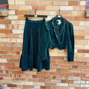 vintage 70s green cotton velvet gunne sax victorian skirt suit / 24.5