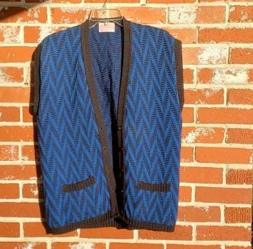 Vintage 80s Beautiful Electric Blue/Black Pendleton Wool Sweater Vest  Made in USA sz L 