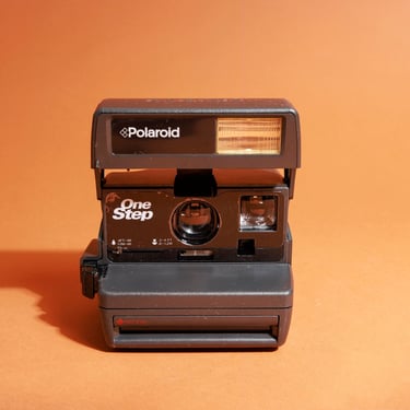 Vintage Black Onestep 600 Polaroid Instant Film Camera 