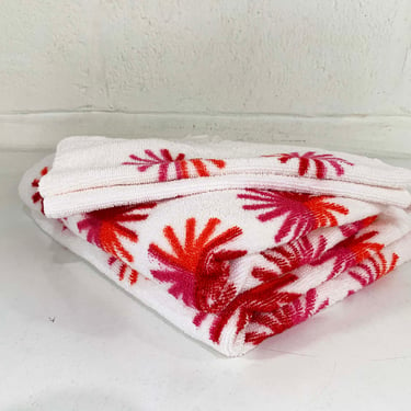 Vintage Cotton Bathroom Towels Callaway Washcloth Bath 1960s Mid-Century Set of 4 Starburst Atomic Red Pink White Christmas Holiday 