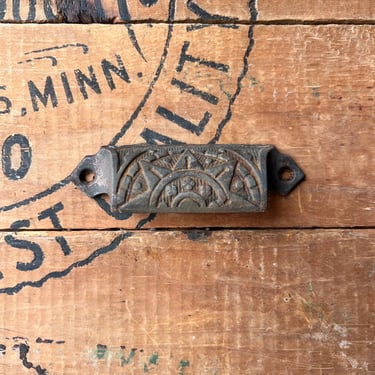 1890s Cast Iron Victorian Drawer Pull 