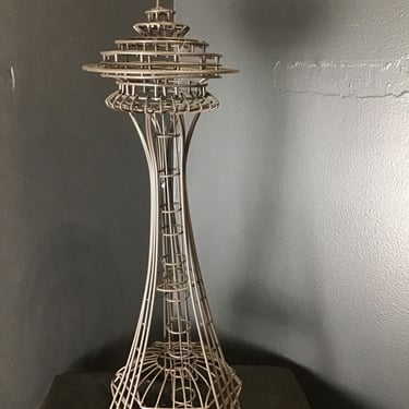 Wire Space Needle Table Decor (Seattle)