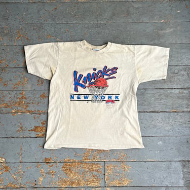 Vintage 1990s Thrashed New York Knicks T Shirt 