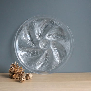 1 vintage 70s glass oyster and seafood serving  plate, French Arcoroc tempered glassware 