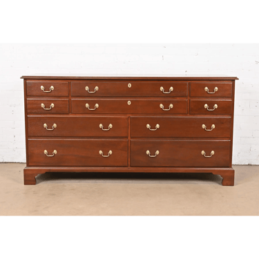 Henkel Harris Georgian Solid Mahogany Ten-Drawer Dresser or Credenza, Newly Refinished