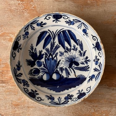 Delft Charger Holland. Circa 1800 VIII