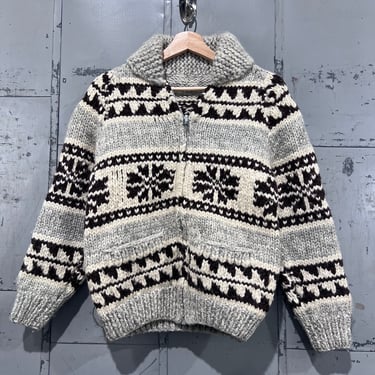 Size small cowichan sweater vintage hand knit handmade chunky heavy snowflake design 