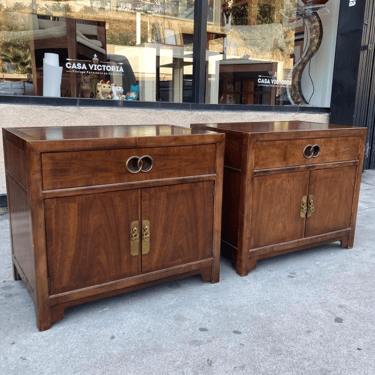 Lovable Duo | Pair of Vintage Nightstands by Michael Taylor for Baker