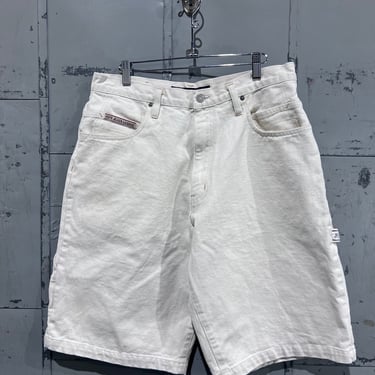 Vintage 1990s PePe London Loose Fit Y2K Aesthetic Streetwear Basic Essential Skater Style white Denim Jean Shorts 34 Waist Mens jorts 