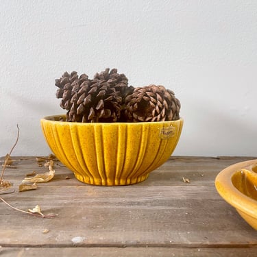 Ceramic Haeger Mustard Dish | Yellow Oval Serving Bowl | Vintage Pottery | Mid-Century Yellow Planter | Catch-All Dish | Haeger Pottery 