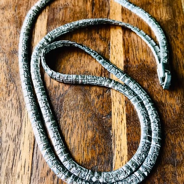 Vintage Textured Snake Chain Necklace 30” Unisex Korea Unisex Estate Jewelry 