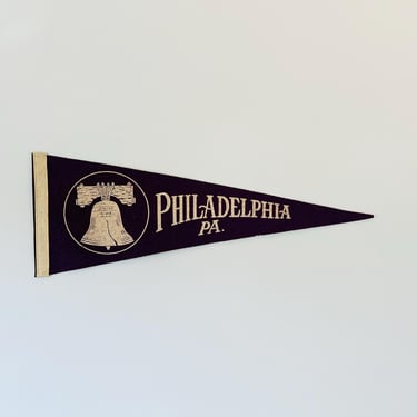 Vintage Philadelphia Pennsylvania Souvenir Pennant Liberty Bell 