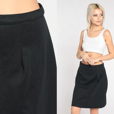 Black Mini Skirt 70s High Waisted Mod Skirt Basic Simple A-Line Minimalist Classic Chic Plain Preppy Retro Flared Vintage 1970s Small S 