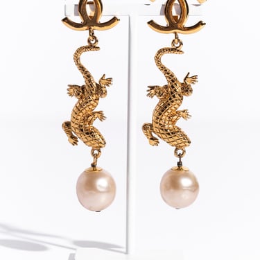 CHANEL 80s Gold Clip On Lizard Pearl Drop Earrings