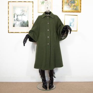 Vintage 1960s Green Wool Maxi Cape Coat With Collar And Bat Sleeves Size M 